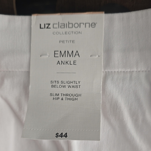Liz Claiborne White Ankle Pants - Picture 2 of 8